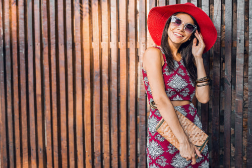 Posts Emphasize Breathability in Summer Garments