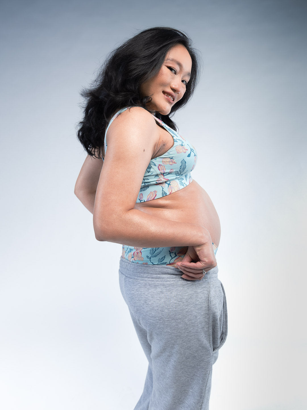 Women Maternity & Nursing Bra Spring Right Close Up