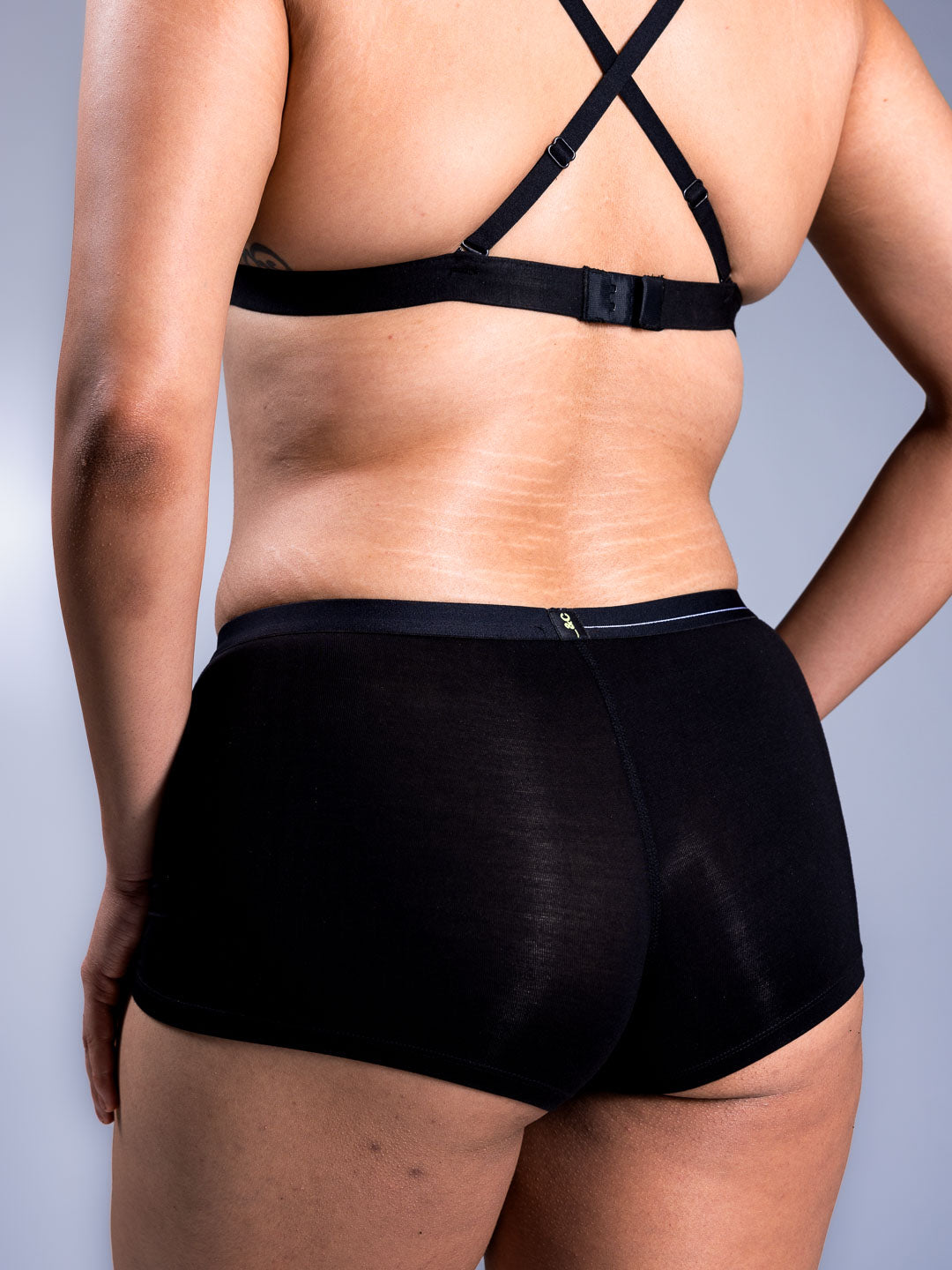 Women Boyshorts Onyx Back Close Up