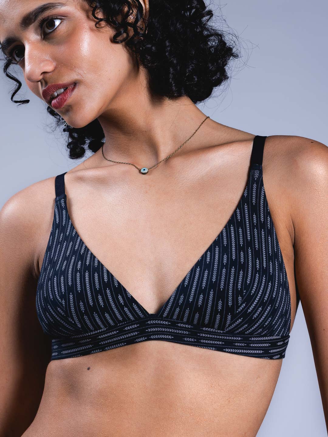 TRIANGLE ADJUSTABLE WOMENS SPORTS BRA - TIT - Aviator Nation